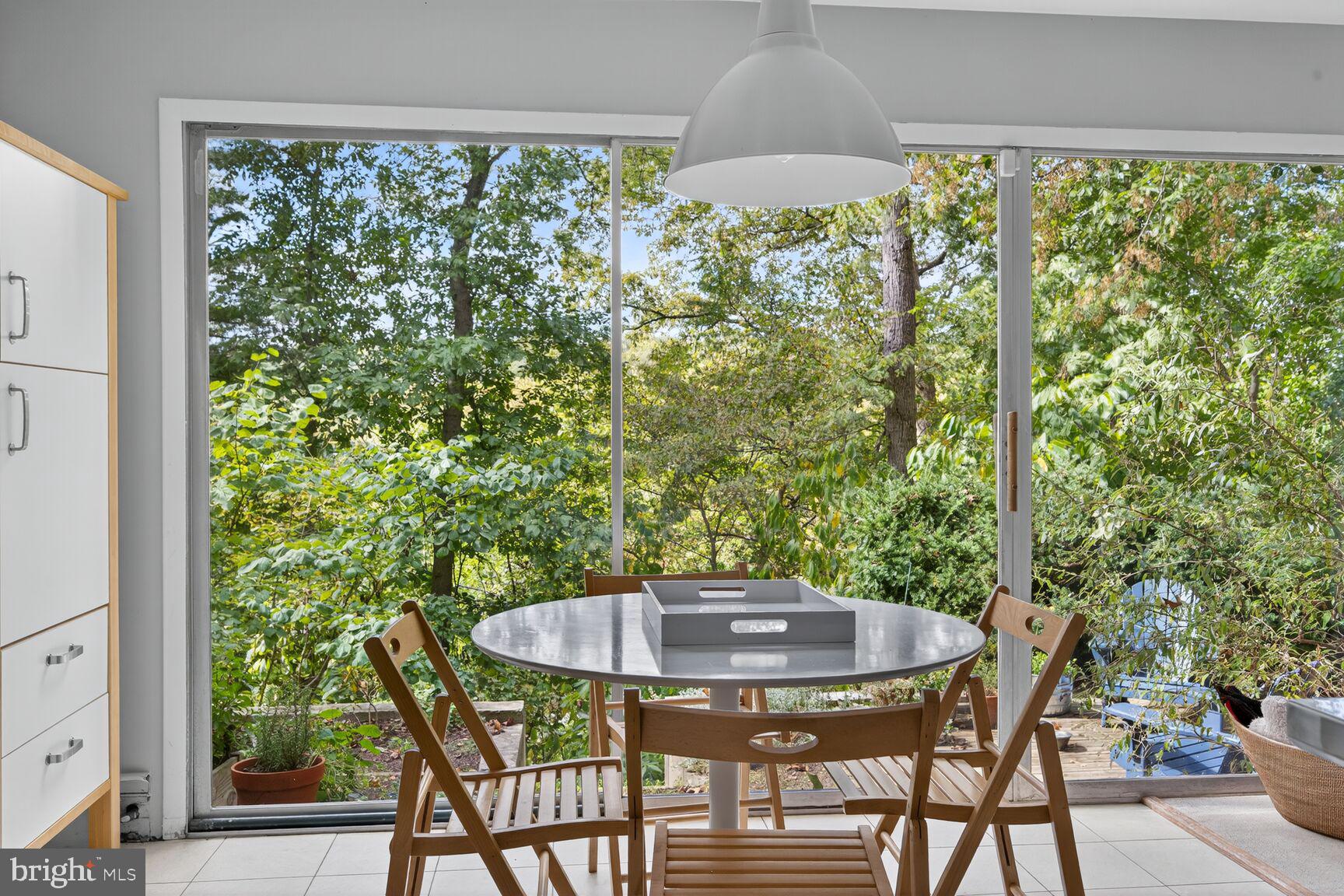 6506 Ridge Drive Bethesda, MD 20816 - Photo 11 of 29 a view of a outdoor space with table and chairs