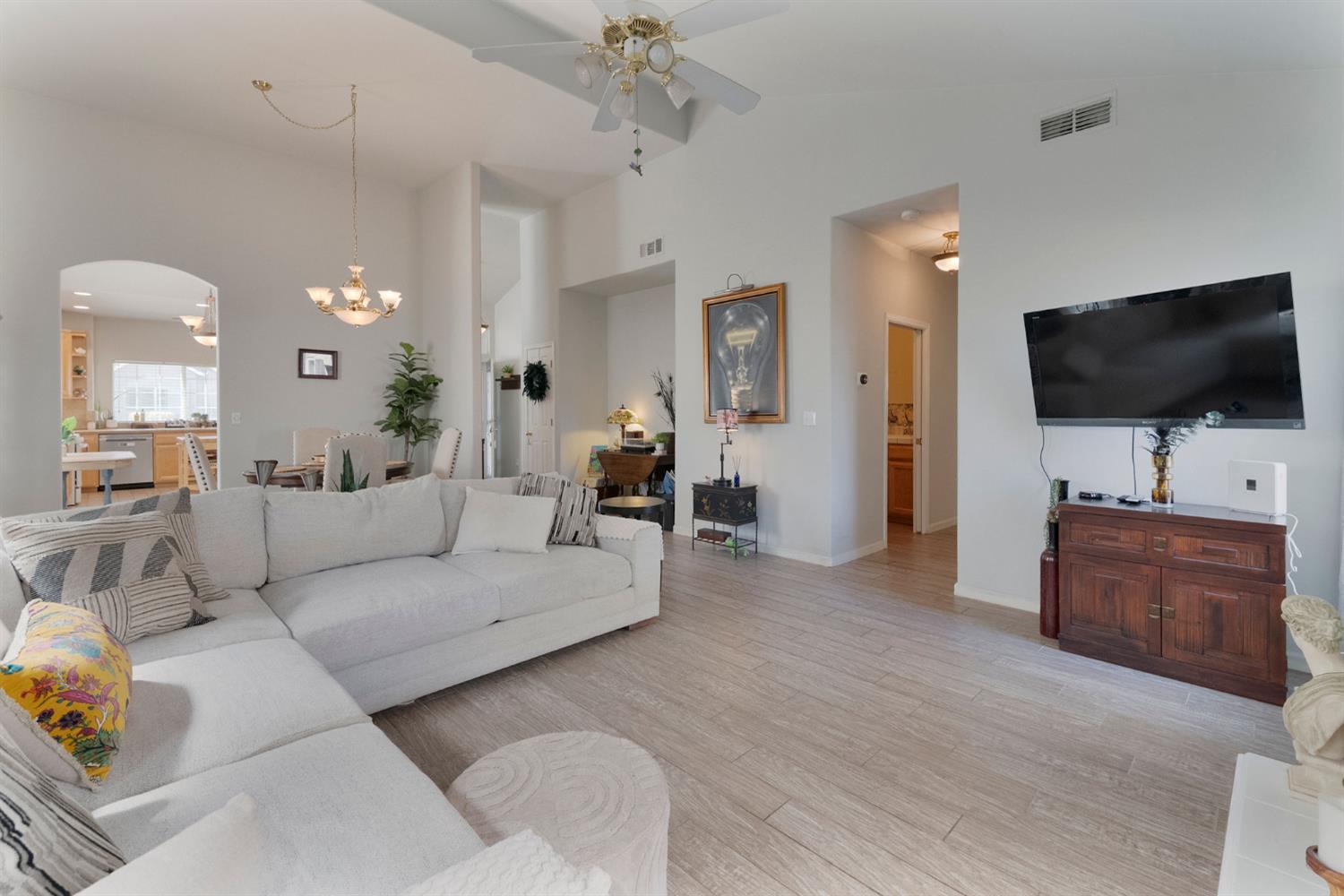 2205 Perth Drive Modesto, CA 95355 - Photo 16 of 40 Gallery Image 16
