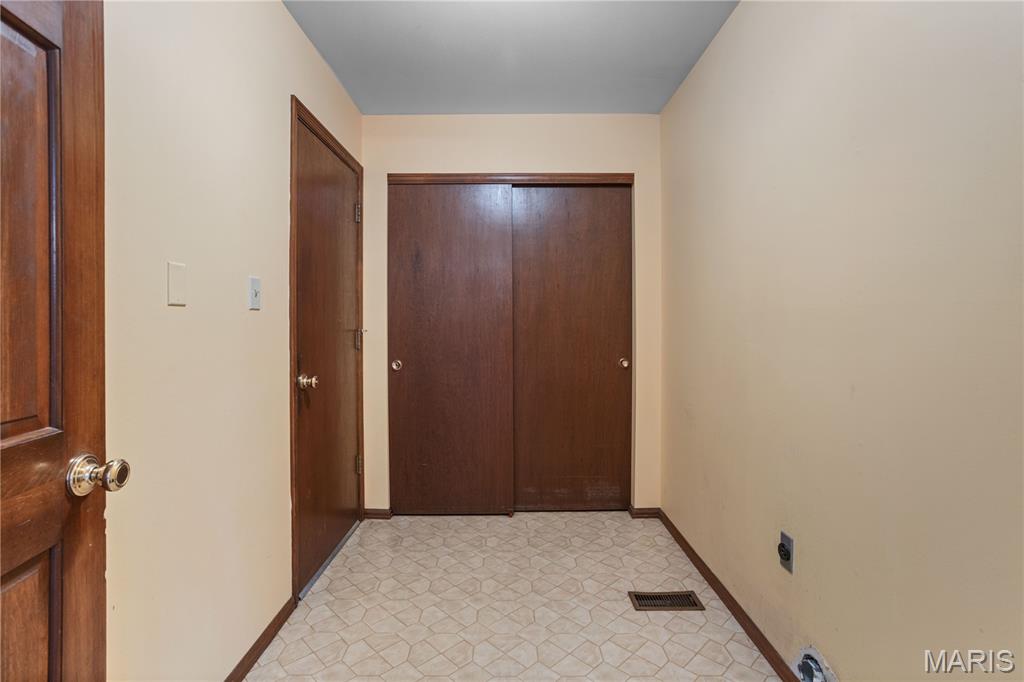 1530 Apple Way Court Ballwin, MO 63021 - Photo 16 of 35