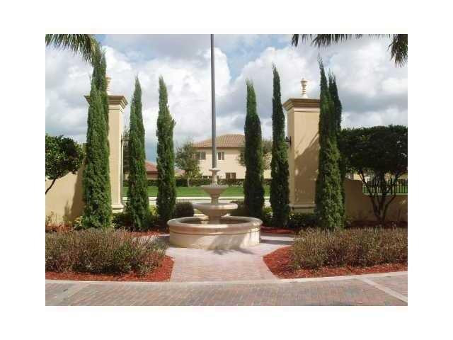 1555 Northeast 33rd Road, Unit 104 Homestead, FL 33033 - Photo 3 of 24 Photo 3