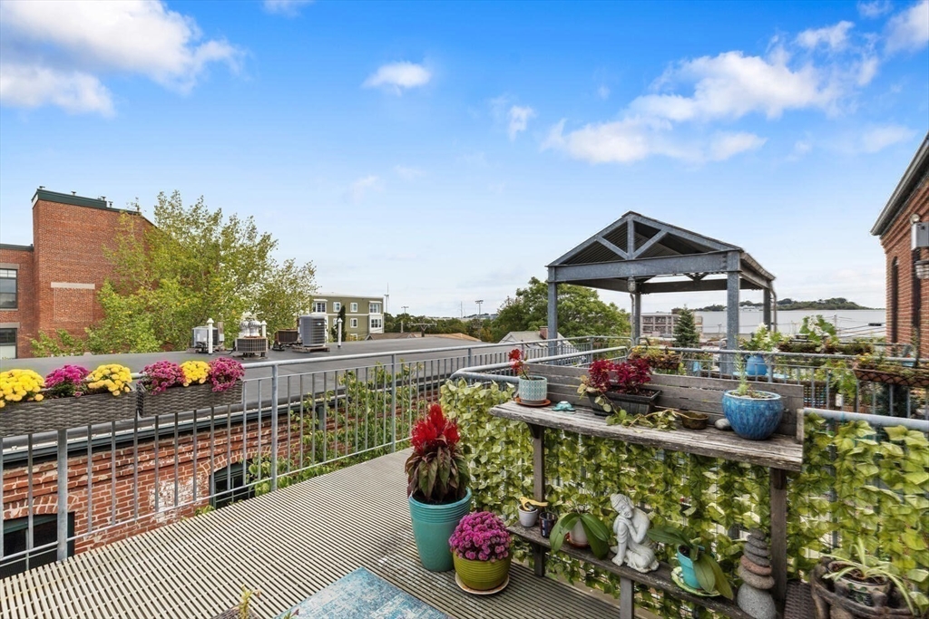 60 Dudley Street, Unit 32 Chelsea, MA 02150 - Photo 22 of 38 a city view