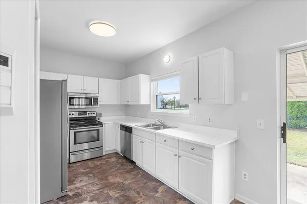 $374,900 | 7306 Deer Track Drive, Ypsilanti, MI 48197