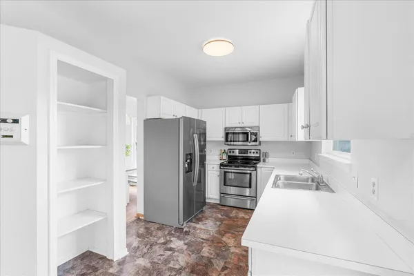 $374,900 | 7306 Deer Track Drive, Ypsilanti, MI 48197