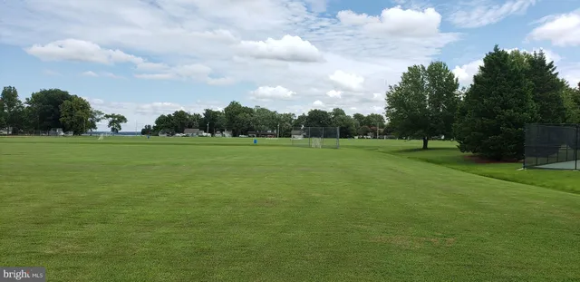 a view of a tall building