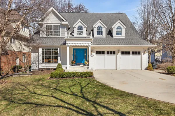 $1,990,000 | 148 Jane Court, Clarendon Hills, IL 60514