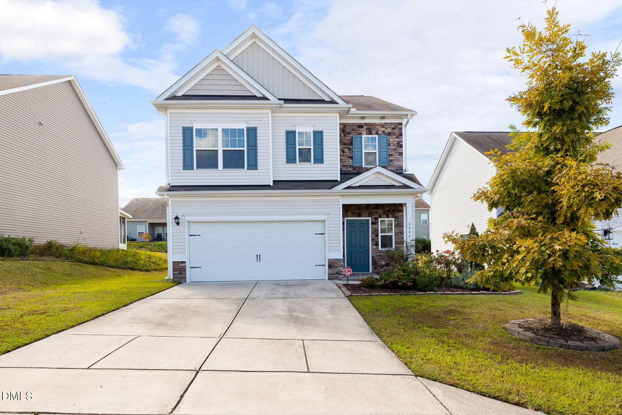 1-web-or-mls-DX3A9857-2