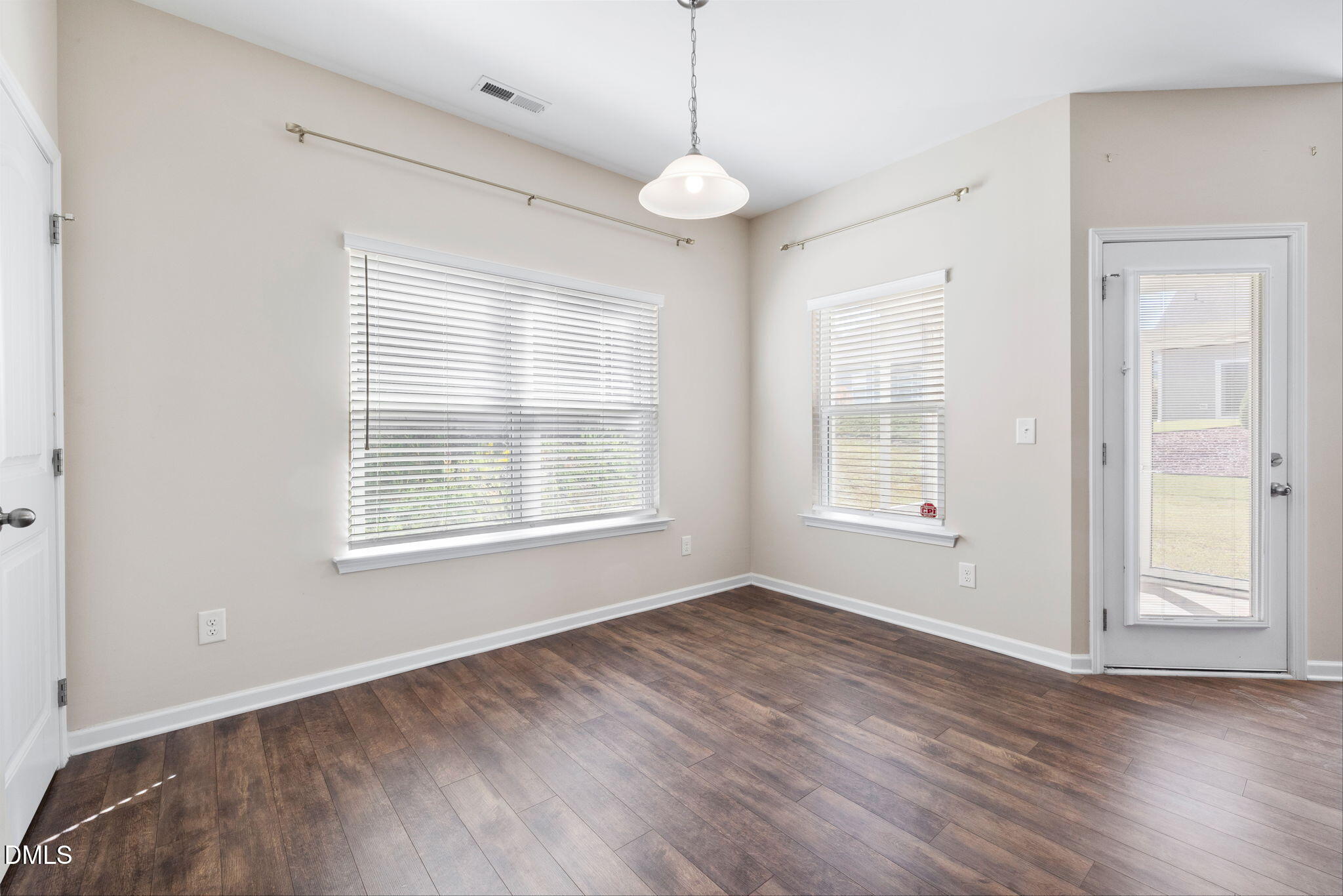 6806 Shane Drive Raleigh, NC 27610 - Photo 11 of 30 13-web-or-mls-DX3A9816