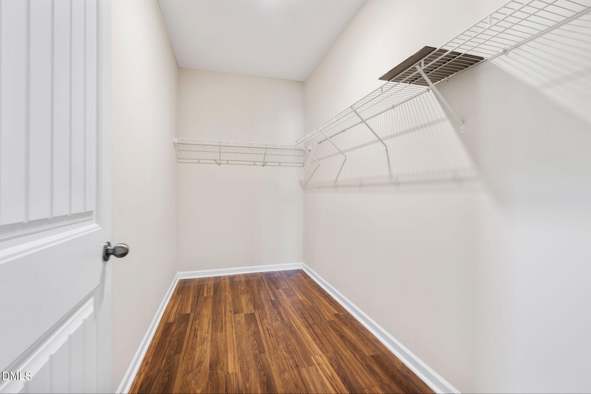 6806 Shane Drive Raleigh, NC 27610 - Photo 18 of 30 20-web-or-mls-DX3A9897