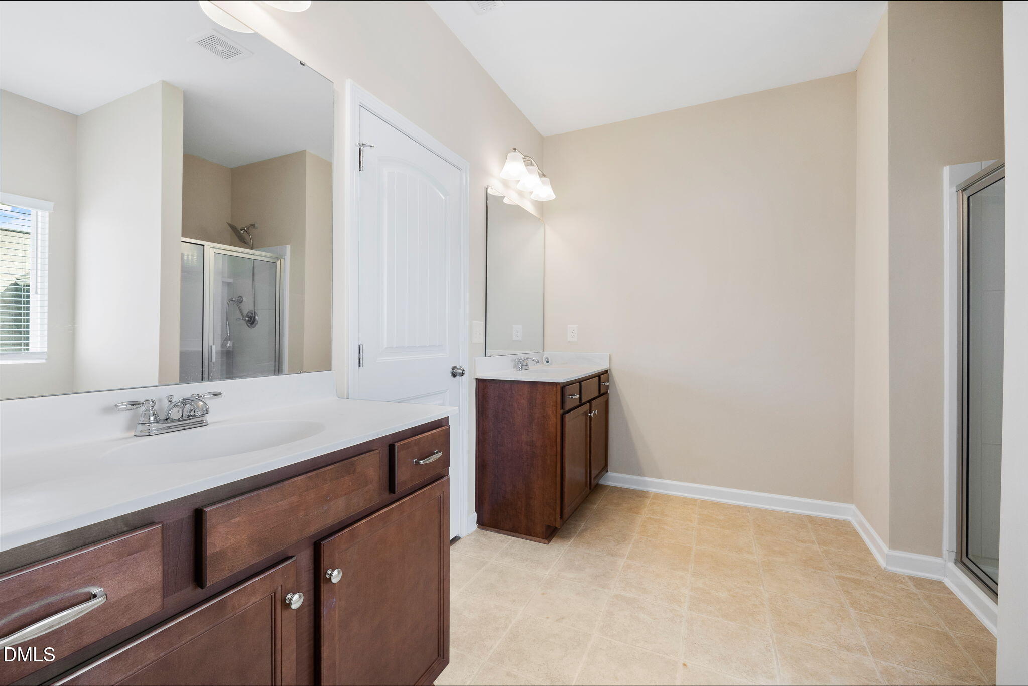 6806 Shane Drive Raleigh, NC 27610 - Photo 20 of 30 22-web-or-mls-DX3A9907