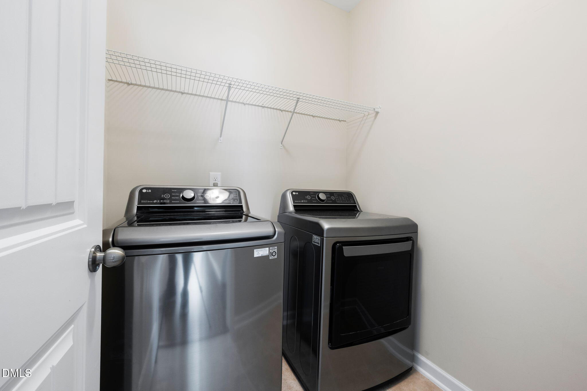 6806 Shane Drive Raleigh, NC 27610 - Photo 23 of 30 25-web-or-mls-DX3A9922