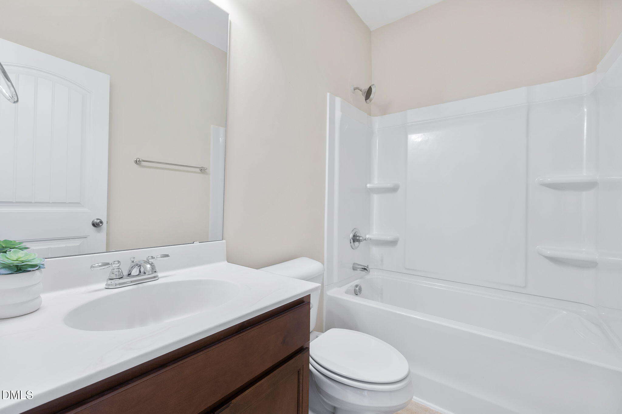 6806 Shane Drive Raleigh, NC 27610 - Photo 25 of 30 27-web-or-mls-DX3A9936