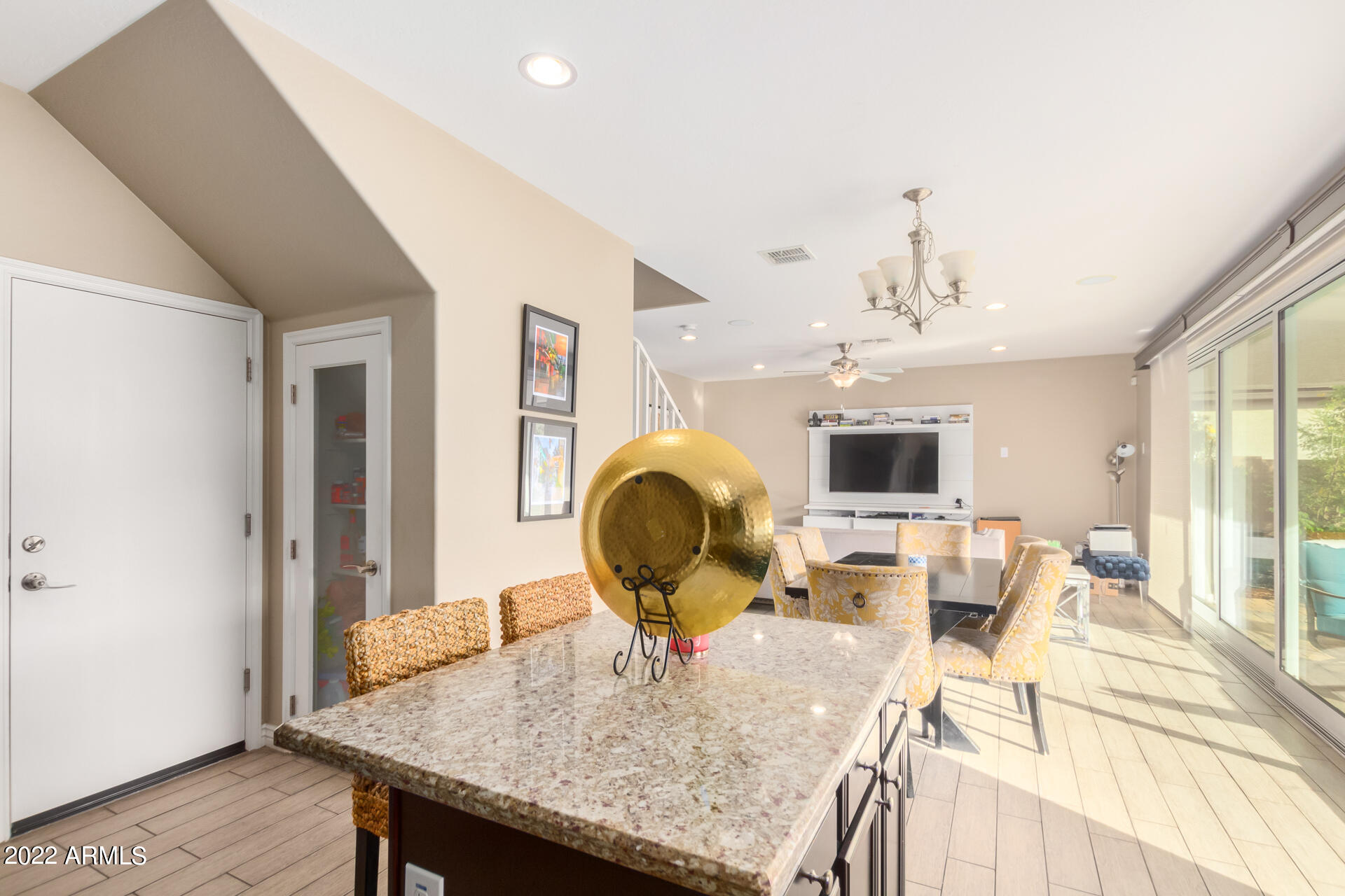 717 East Harwell Road Phoenix, AZ 85042 - Photo 15 of 49 11