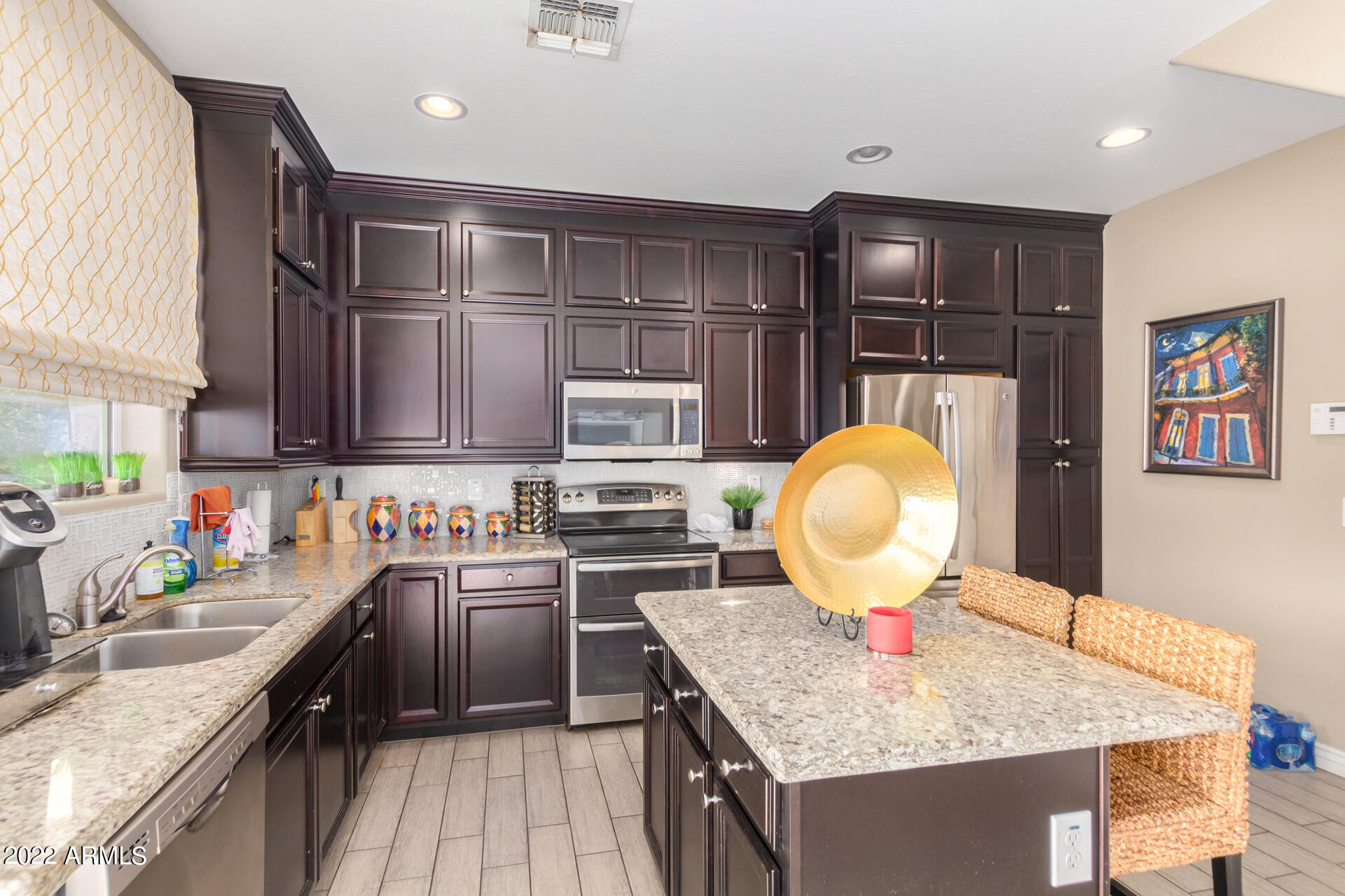 717 East Harwell Road Phoenix, AZ 85042 - Photo 18 of 49 15