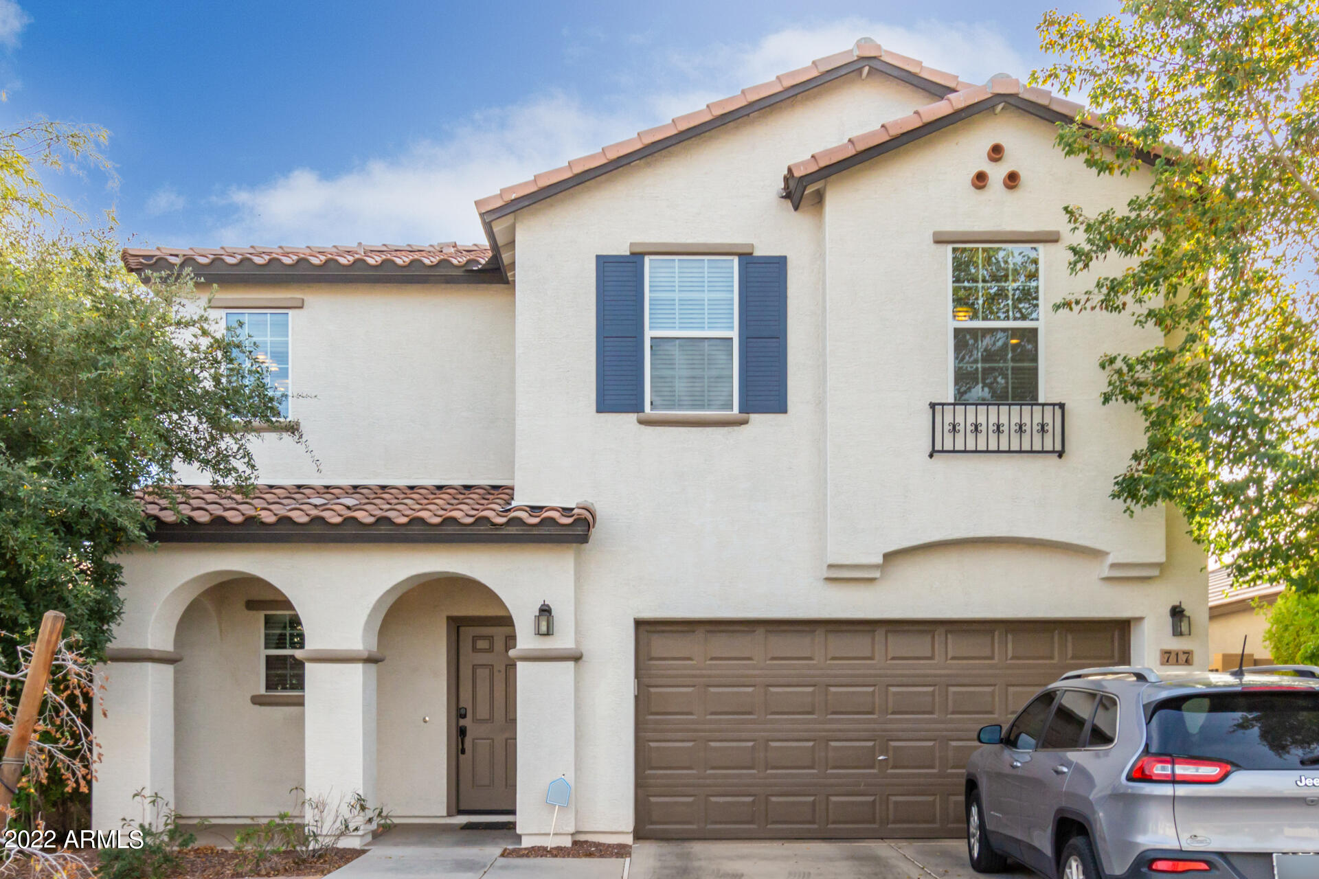 717 East Harwell Road Phoenix, AZ 85042 - Photo 2 of 49 53