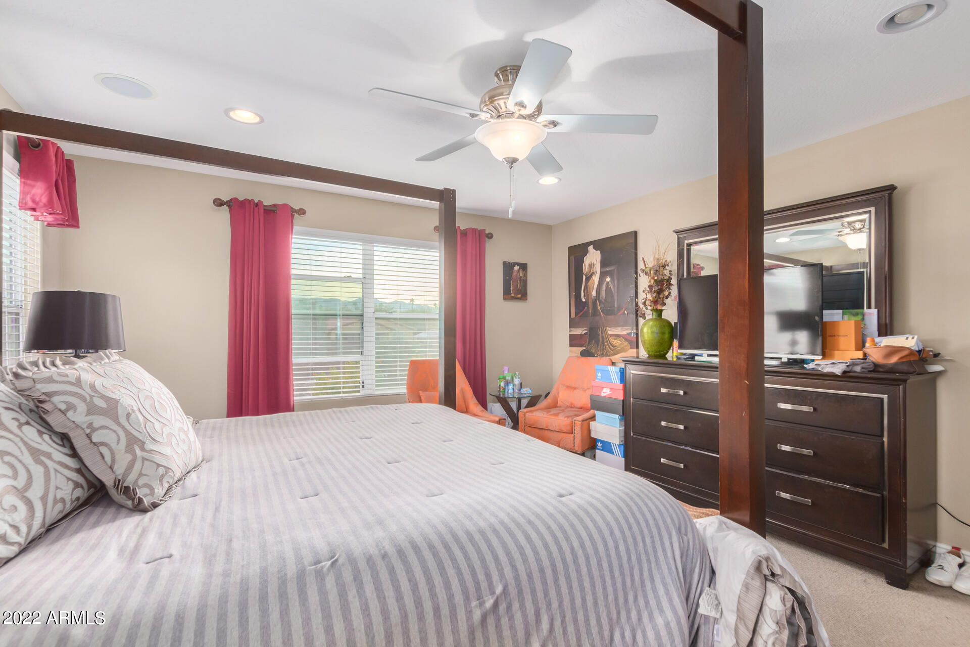 717 East Harwell Road Phoenix, AZ 85042 - Photo 24 of 49 19