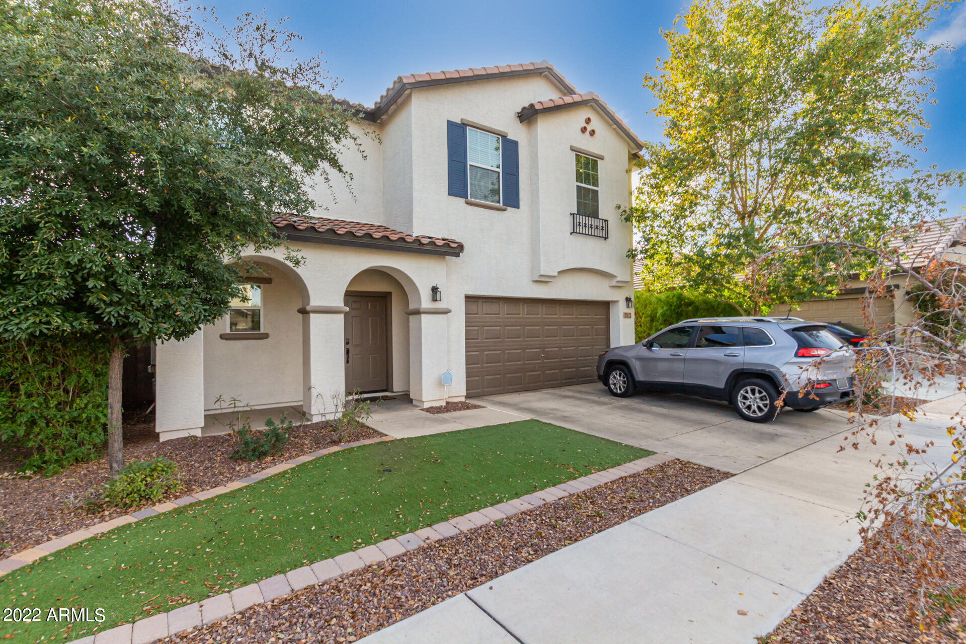 717 East Harwell Road Phoenix, AZ 85042 - Photo 3 of 49 54