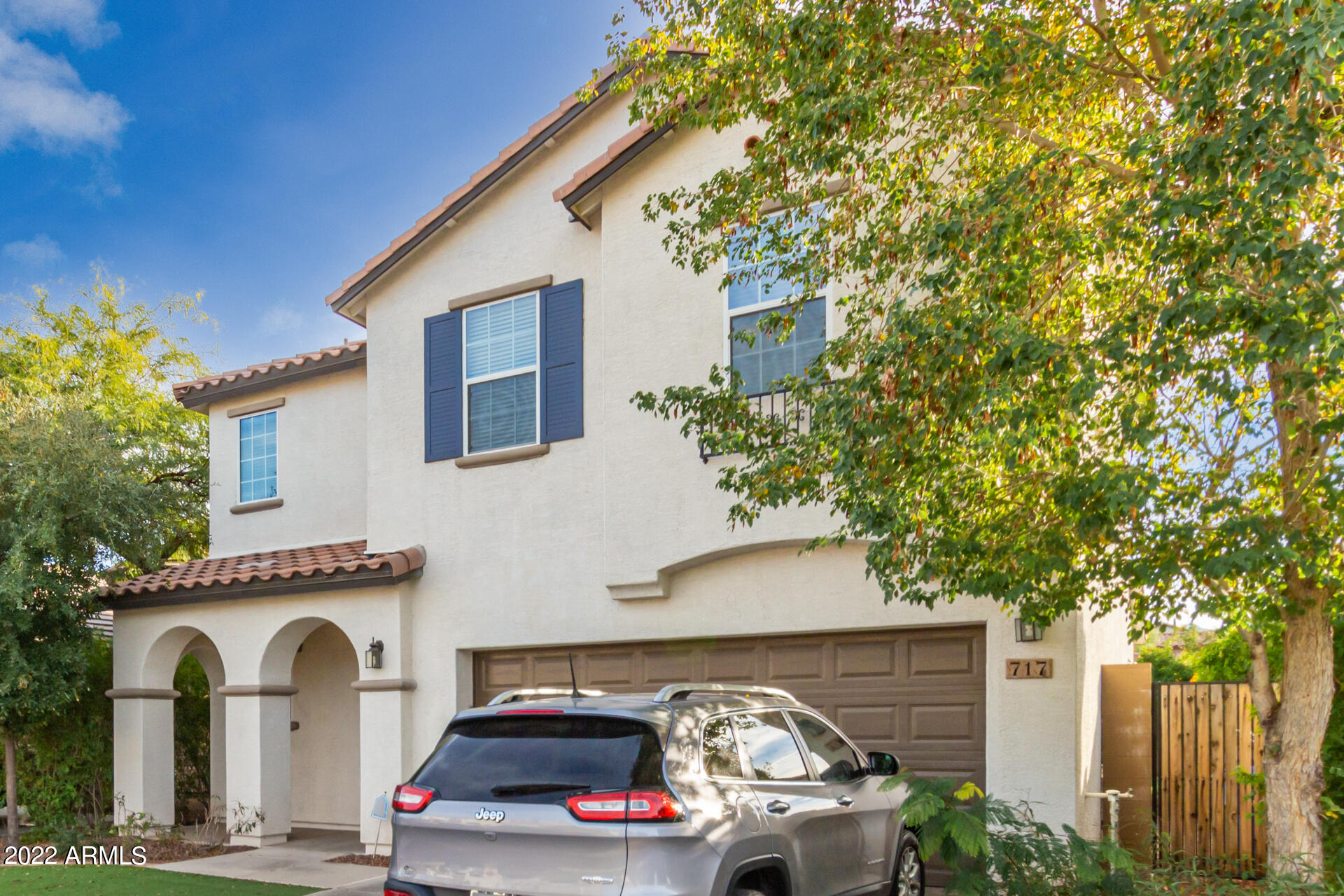 717 East Harwell Road Phoenix, AZ 85042 - Photo 5 of 49 4