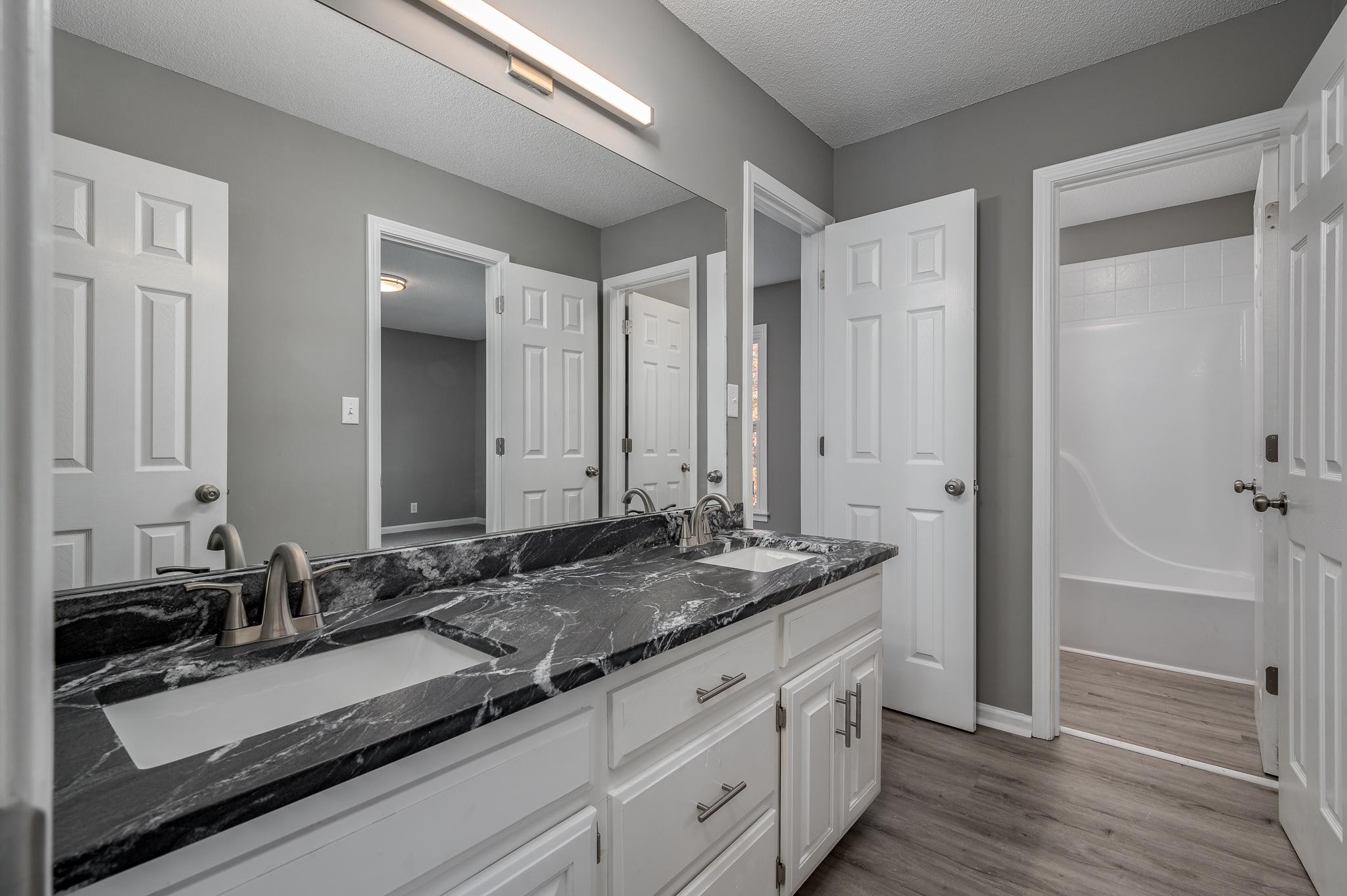 1365 West Rhett Butler Road Clarksville, TN 37042 - Photo 19 of 31 Gallery Image 19