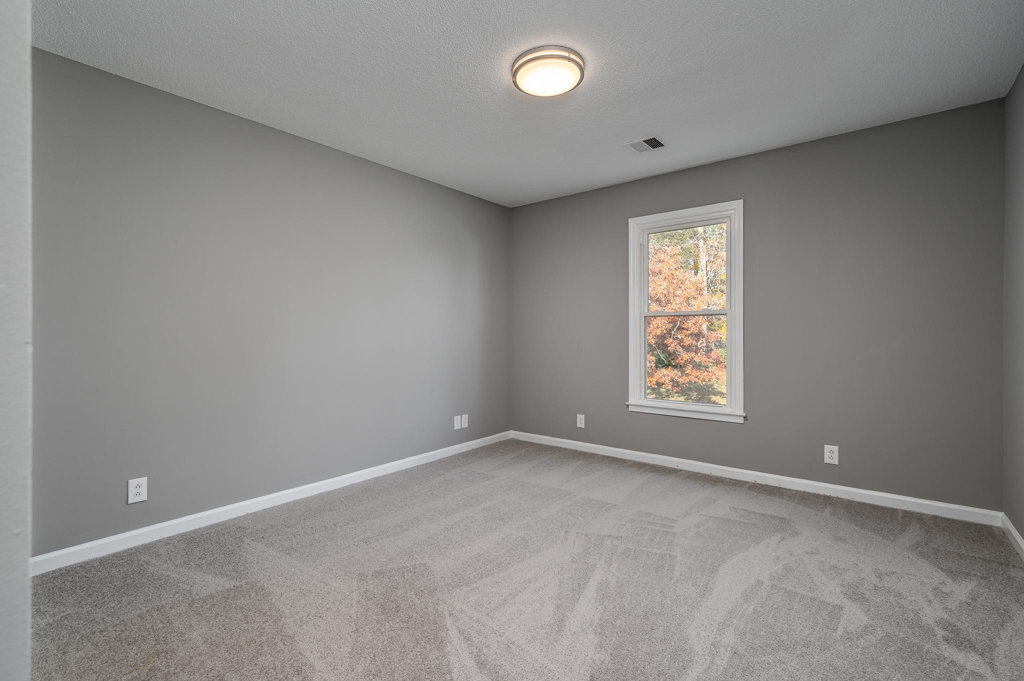 1365 West Rhett Butler Road Clarksville, TN 37042 - Photo 21 of 31 Gallery Image 21