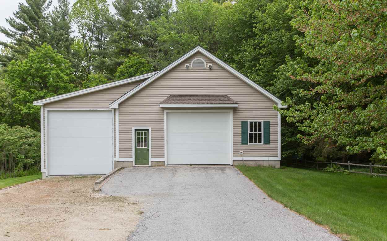54 Sandown Road Danville, NH 03819 - Photo 11 of 37 Gallery Image 11