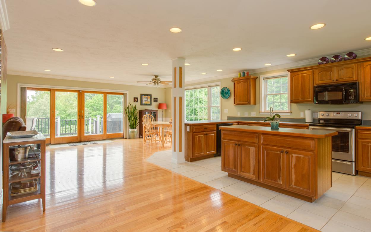 54 Sandown Road Danville, NH 03819 - Photo 12 of 37 Gallery Image 12