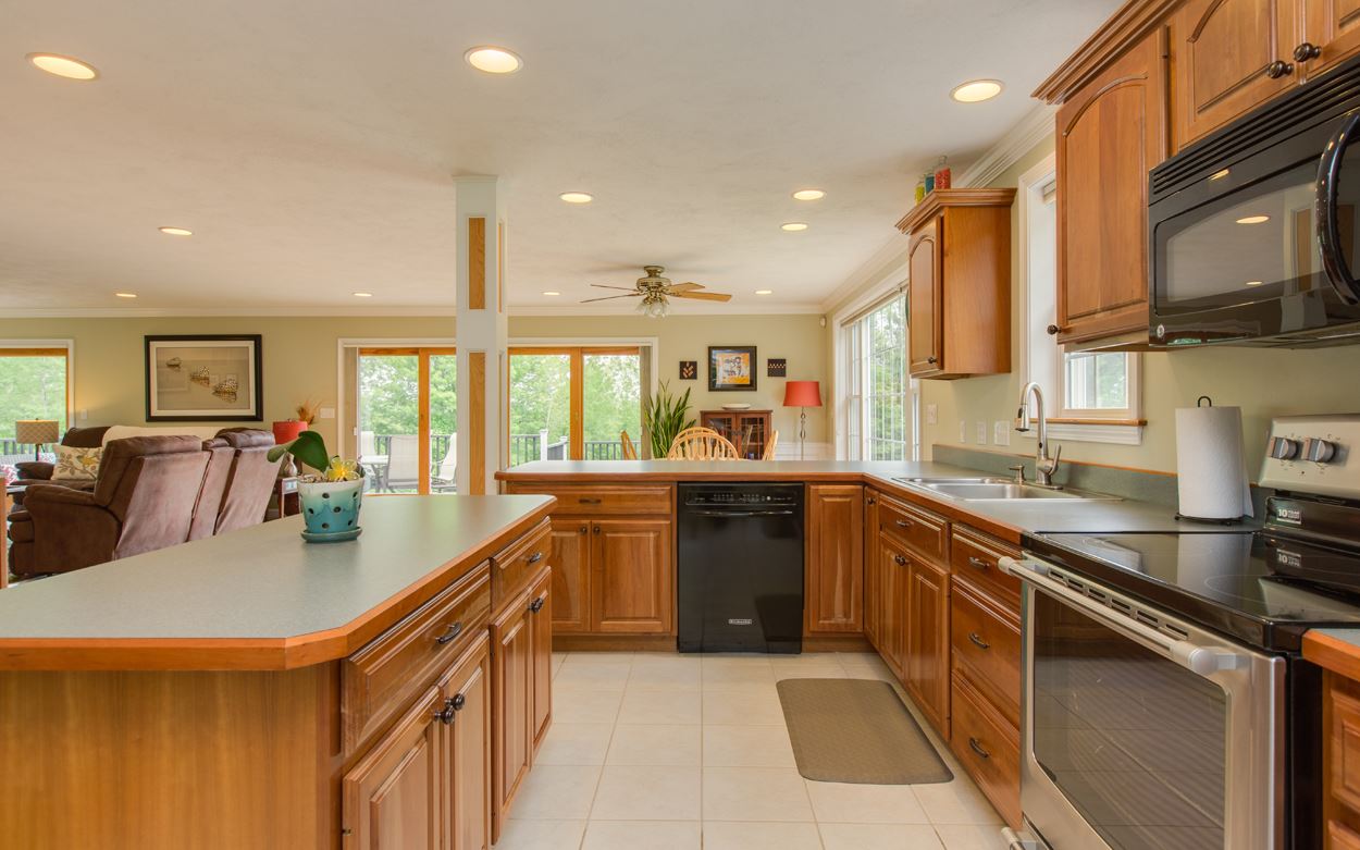 54 Sandown Road Danville, NH 03819 - Photo 15 of 37 Gallery Image 15