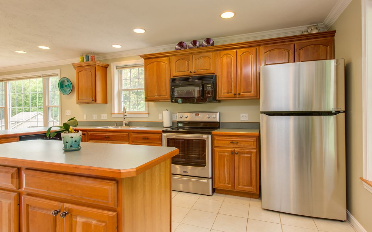 54 Sandown Road Danville, NH 03819 - Photo 16 of 37 Gallery Image 16