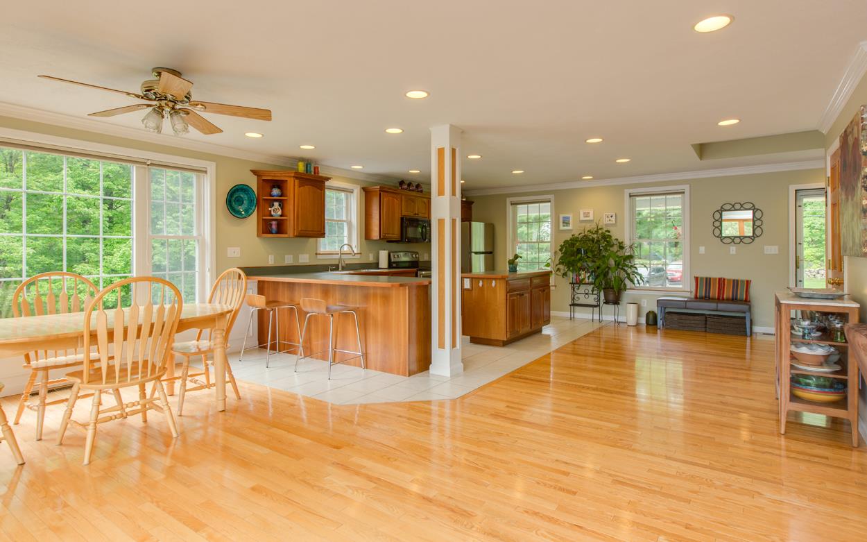 54 Sandown Road Danville, NH 03819 - Photo 20 of 37 Gallery Image 20