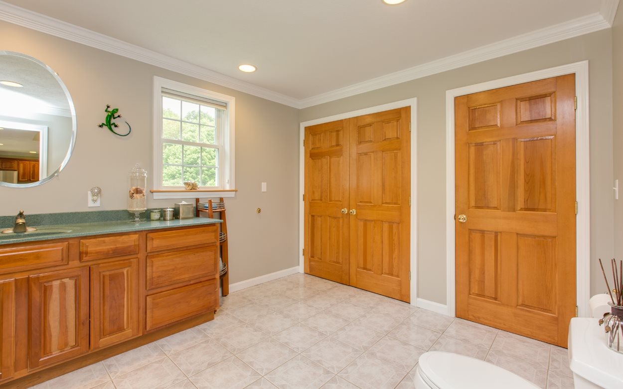 54 Sandown Road Danville, NH 03819 - Photo 28 of 37 Gallery Image 28