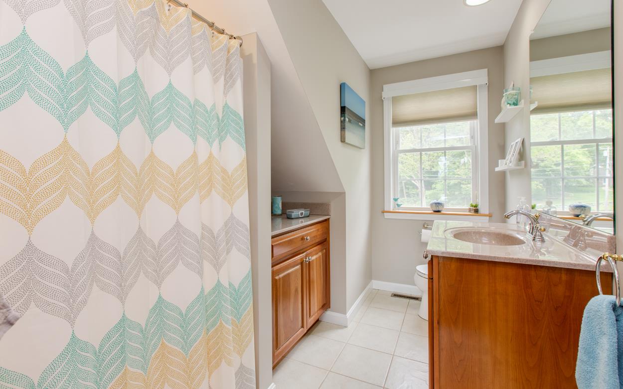 54 Sandown Road Danville, NH 03819 - Photo 31 of 37 Gallery Image 31