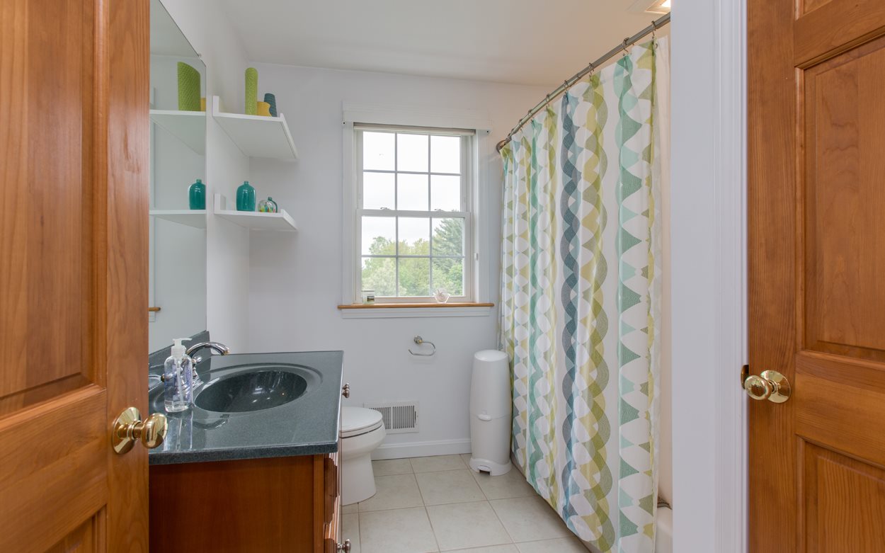 54 Sandown Road Danville, NH 03819 - Photo 34 of 37 Gallery Image 34