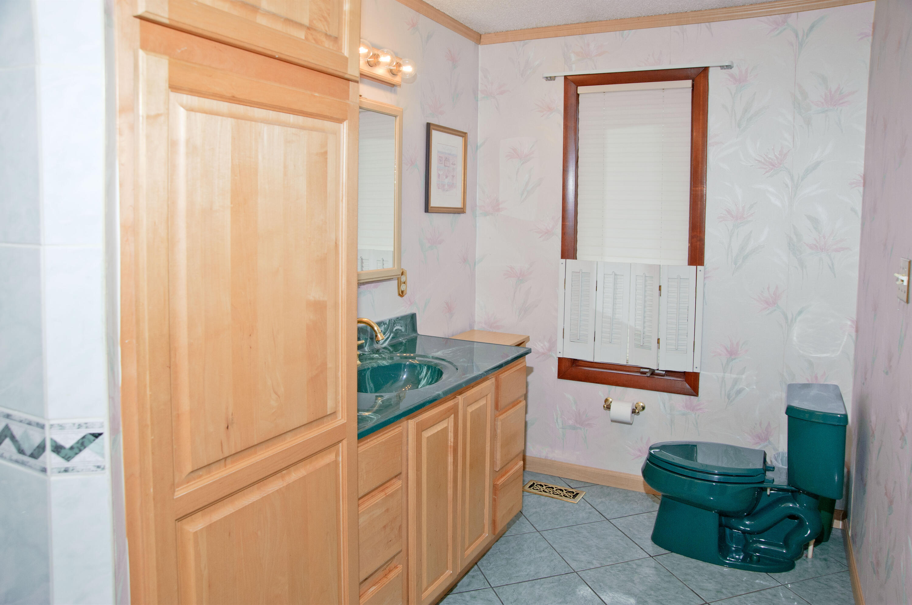 428 Marston Hill Road Minot, ME 04258 - Photo 27 of 54 Main B/R Bath