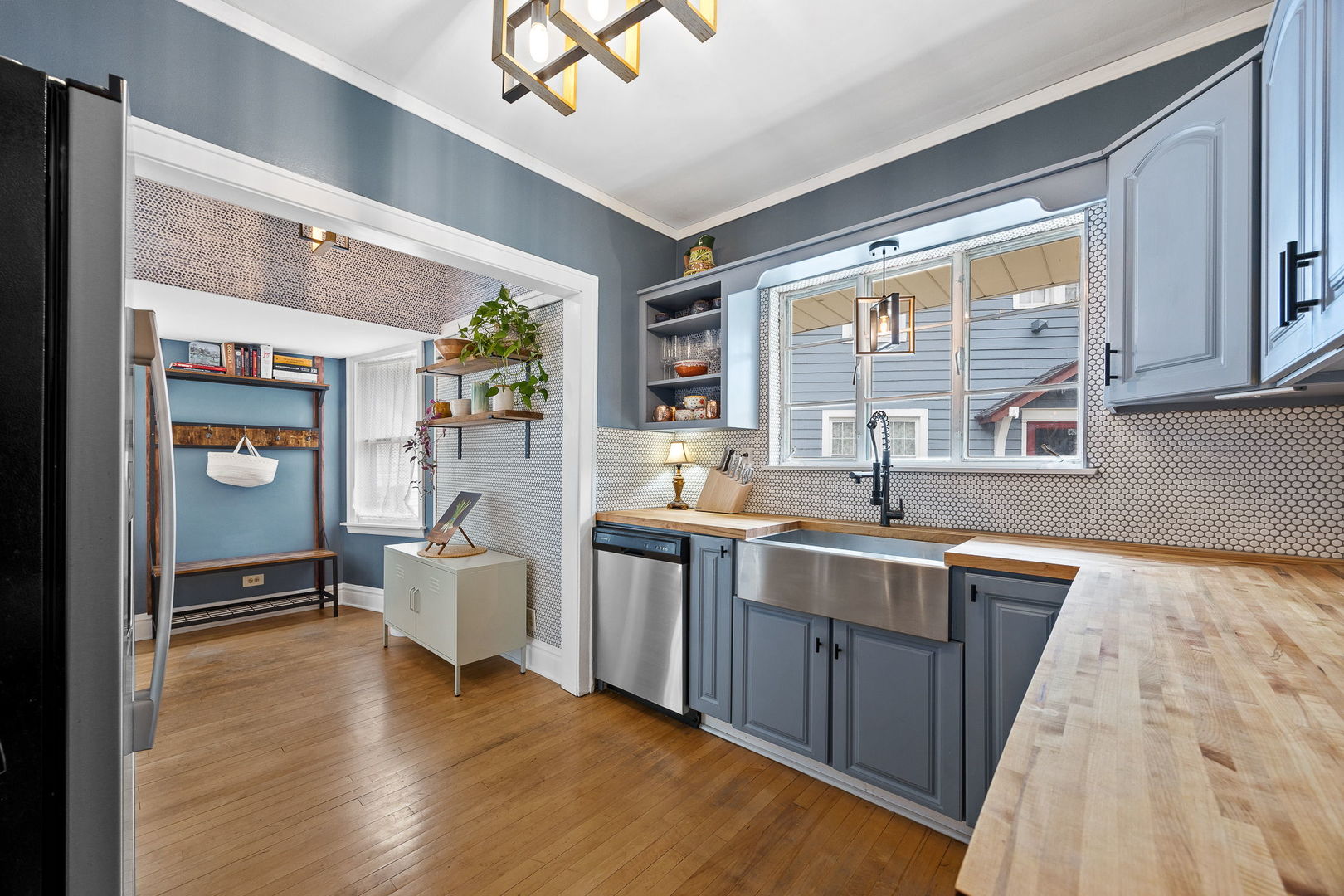 310 Shenstone Road Riverside, IL 60546 - Photo 16 of 47 Gallery Image 16