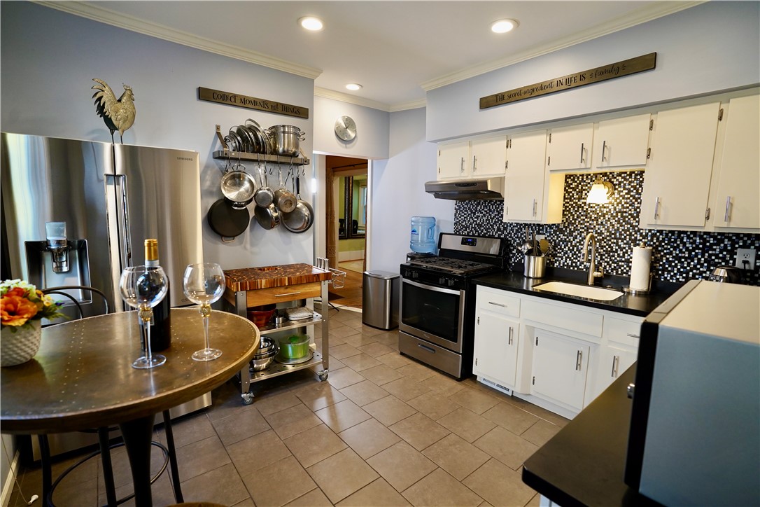 9 Beverly Street Rochester, NY 14610 - Photo 10 of 17