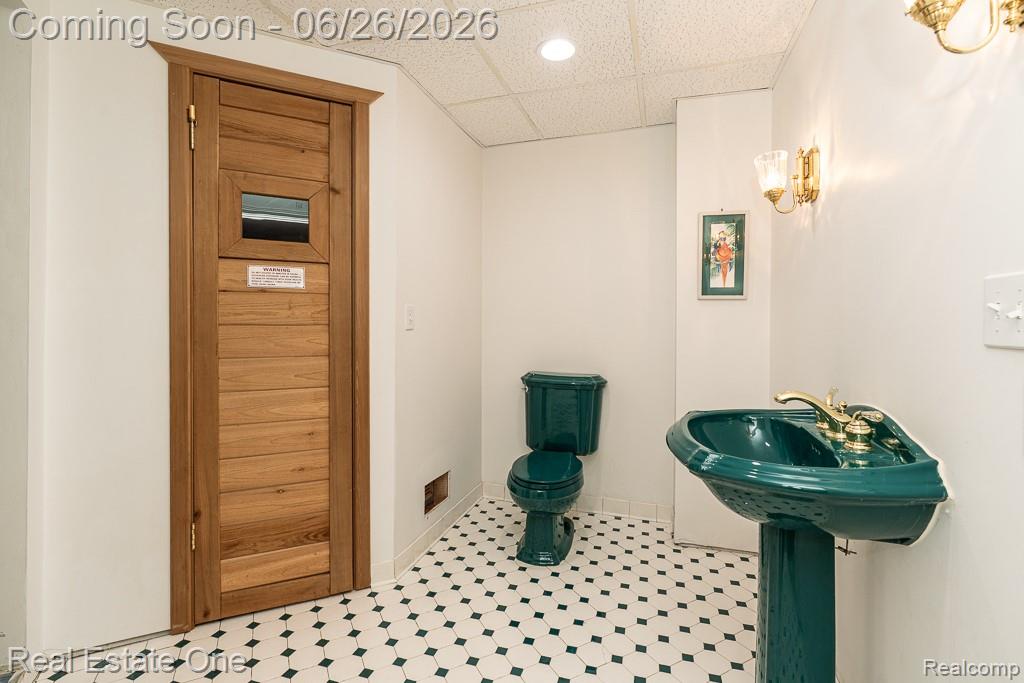 2898 Eagle Drive Rochester, MI 48309 - Photo 37 of 52 2898 Eagle_MLS-043.jpg