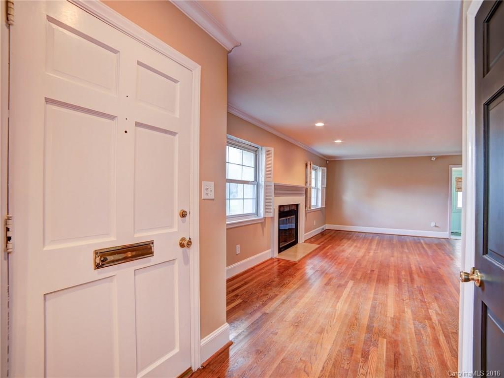 301 Heathwood Road Charlotte, NC 28211 - Photo 2 of 24 Gallery Image 2