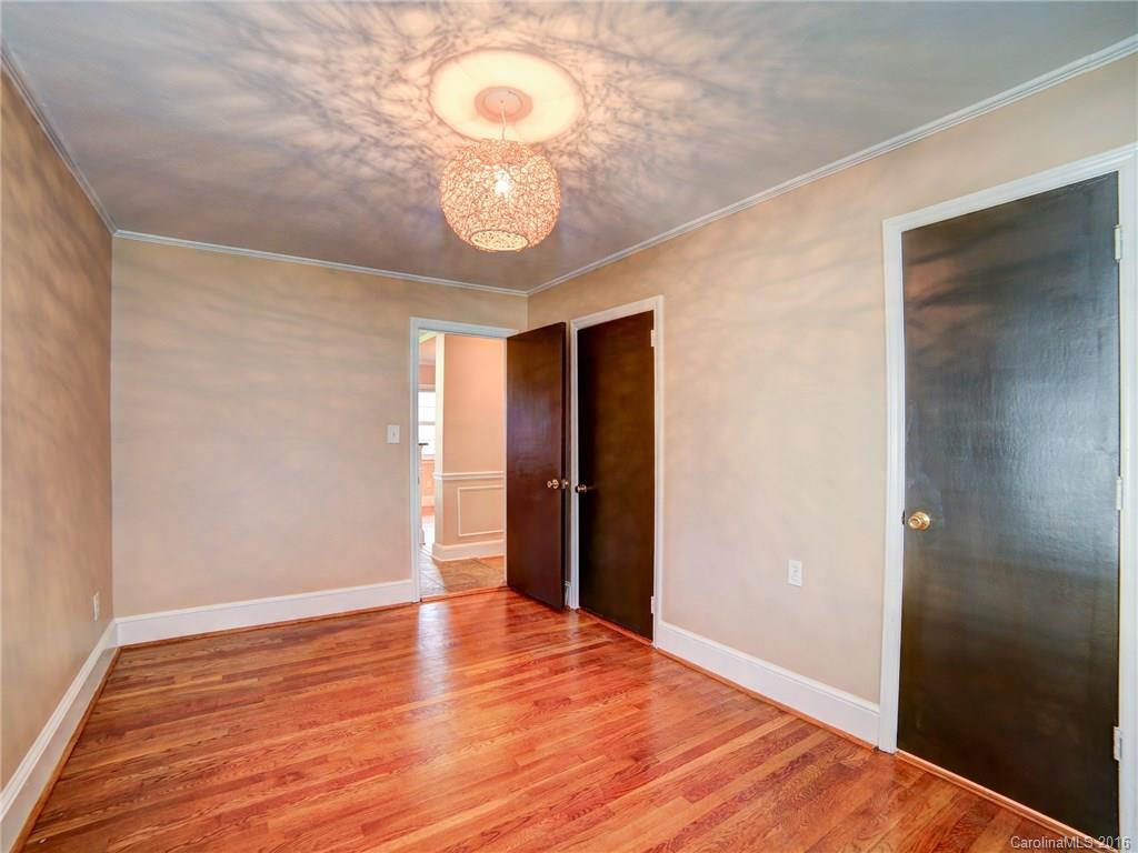 301 Heathwood Road Charlotte, NC 28211 - Photo 16 of 24 Gallery Image 16