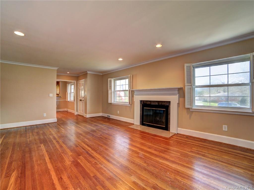 301 Heathwood Road Charlotte, NC 28211 - Photo 4 of 24 Gallery Image 4
