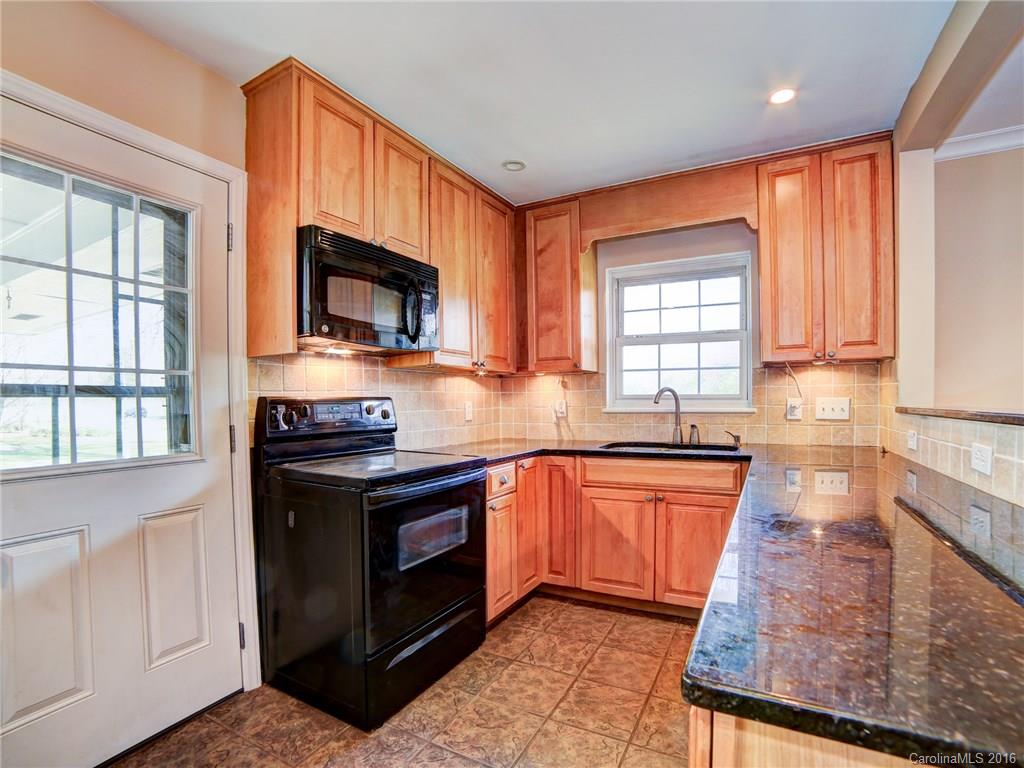301 Heathwood Road Charlotte, NC 28211 - Photo 9 of 24 Gallery Image 9