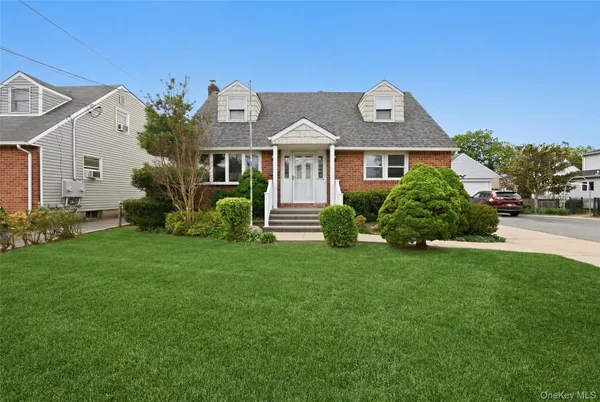 $849,000 | 59 Central Avenue, Westbury, NY 11590