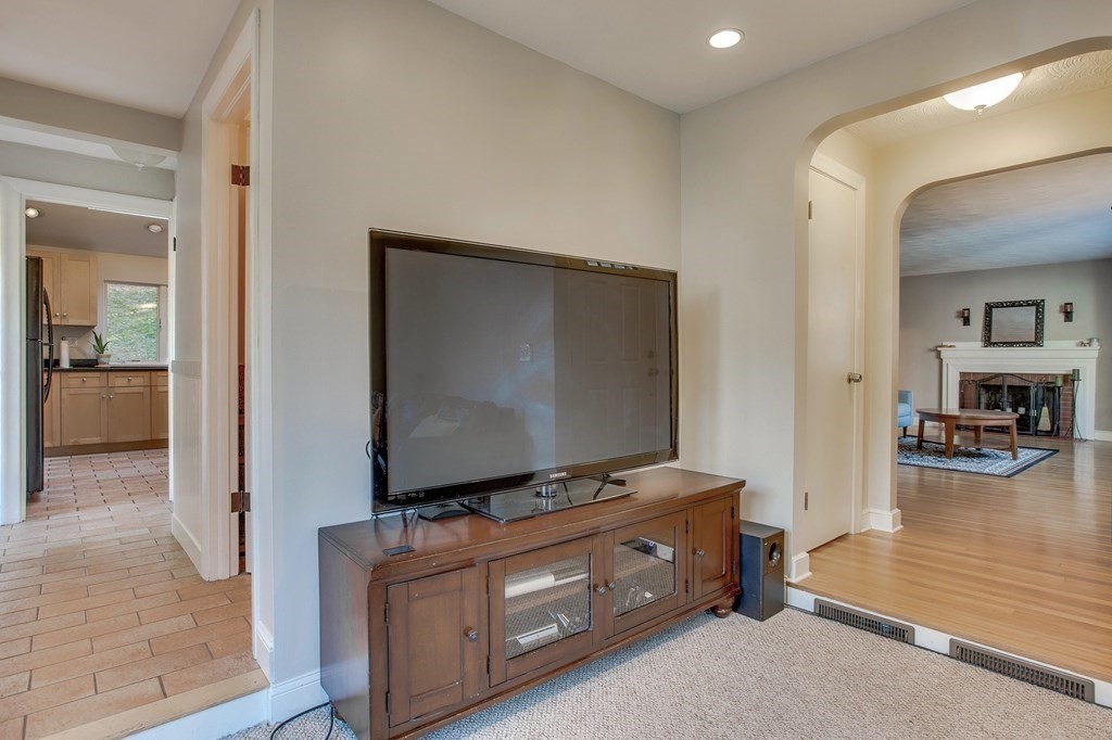 53 Burlington Road Bedford, MA 01730 - Photo 14 of 30 Gallery Image 14