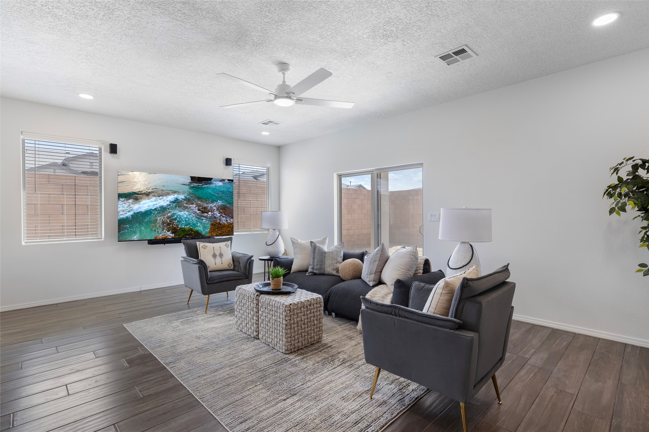 6200 White Hawk Drive Northeast Rio Rancho, NM 87144 - Photo 10 of 25