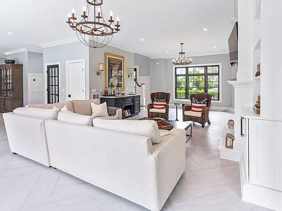 $95,000 | 264 Magee Street, Southampton, NY 11968