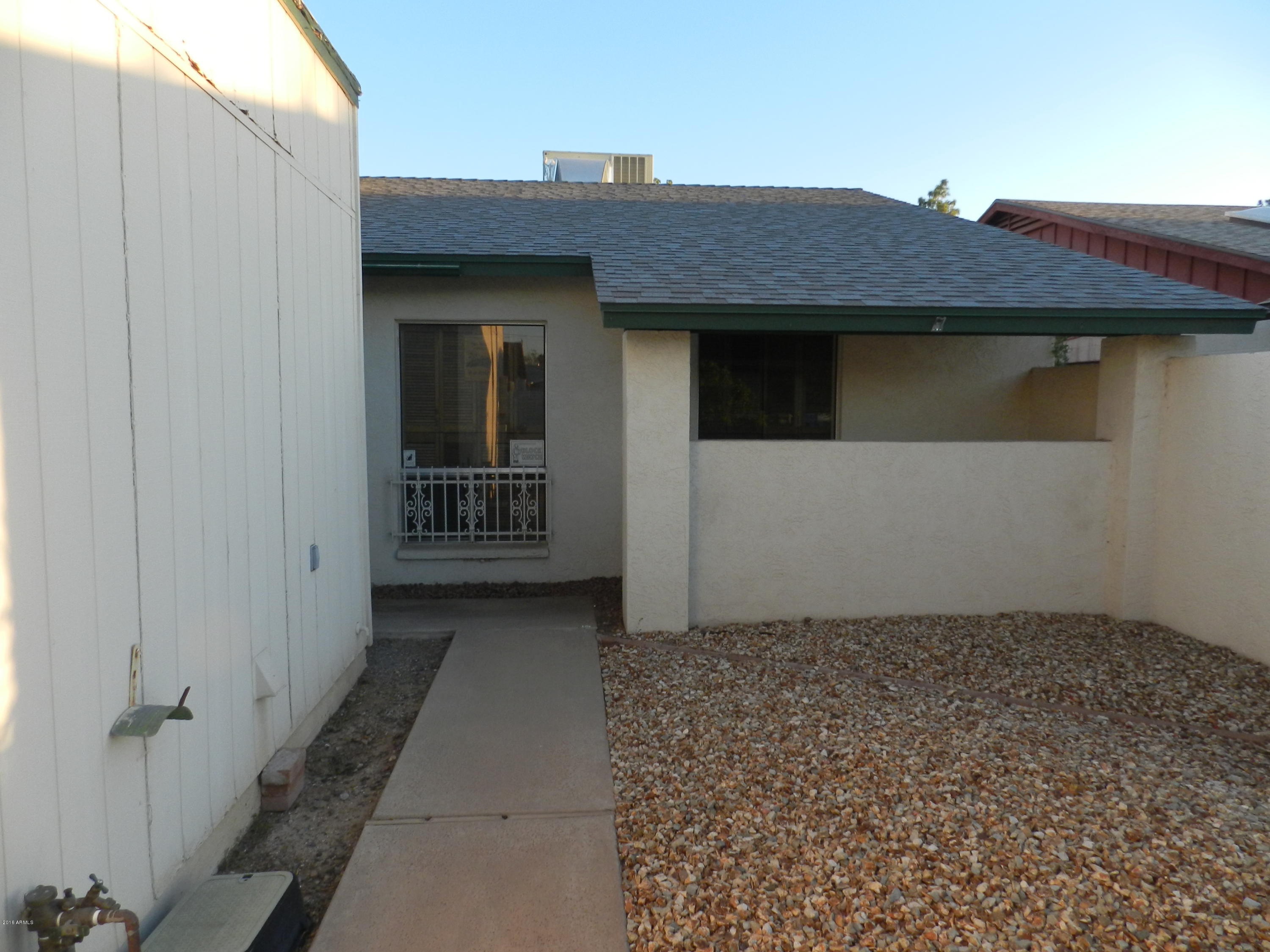 4041 West Griswold Road Phoenix, AZ 85051 - Photo 5 of 25 DSCN3148