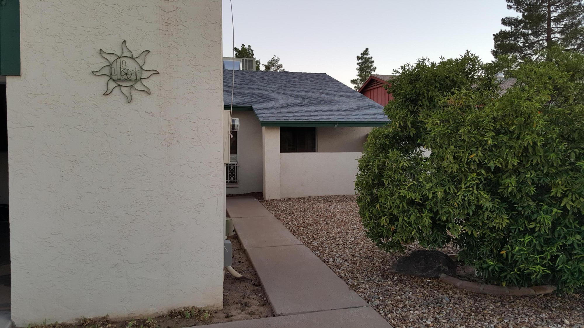 4041 West Griswold Road Phoenix, AZ 85051 - Photo 6 of 25 20160908_184417