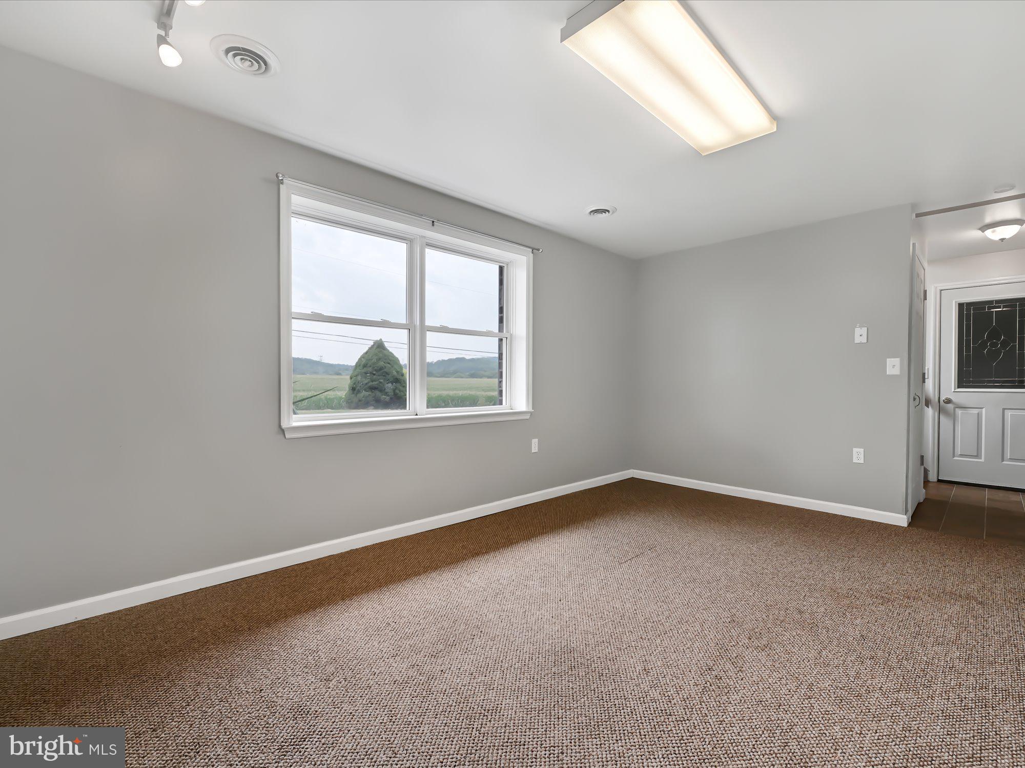 27 Parkside Inn Road Bernville, PA 19506 - Photo 22 of 33 Gallery Image 22