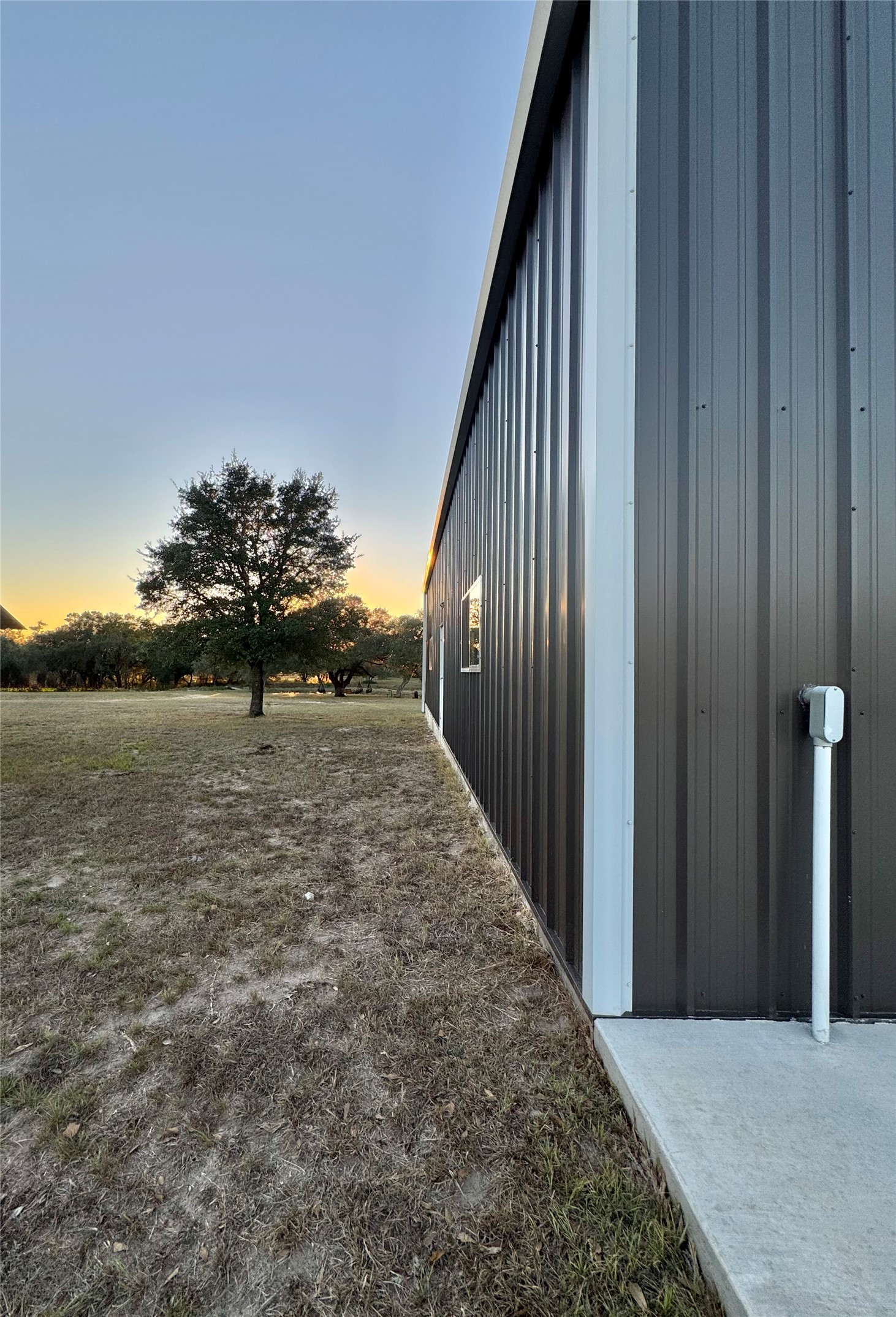 2636 East Fm 532 Schulenburg, TX 78956 - Photo 11 of 40 a view of entryway