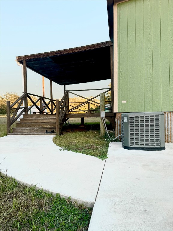 2636 East Fm 532 Schulenburg, TX 78956 - Photo 25 of 40 a view of yard with car parked