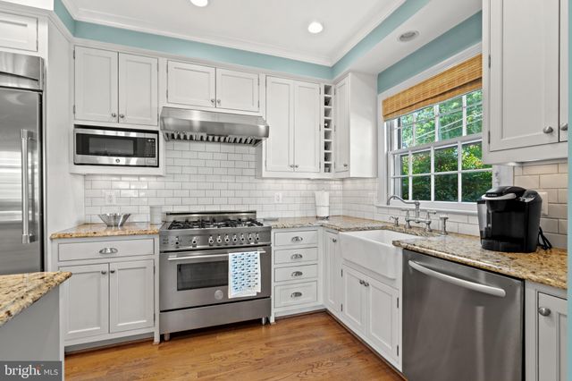 $1,575,000 | 6060 Woodmont Road, Alexandria, VA 22307