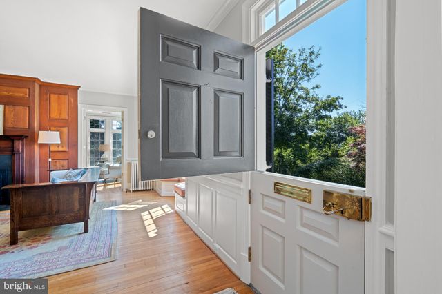 $1,575,000 | 6060 Woodmont Road, Alexandria, VA 22307